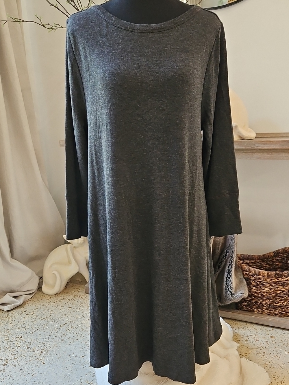 Lou & Grey Classic Long-Sleeve Charcoal Swing Dress. Size L